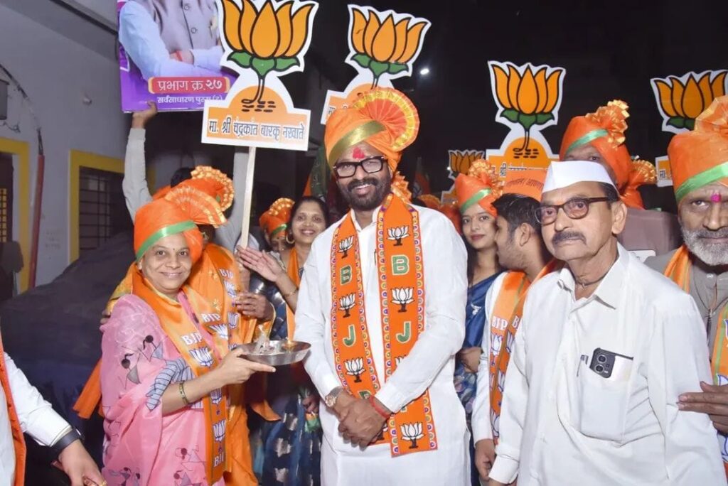 हजारों की मौजूदगी में चंद्रकांत नखाते के प्रचार का जोरदार शुभारंभ